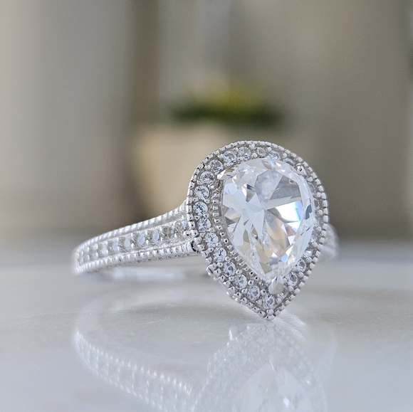 Classic Style Teardrop Ring, solid 925 Sterling Silver size 7 - Great Quality - Picture 6 of 9